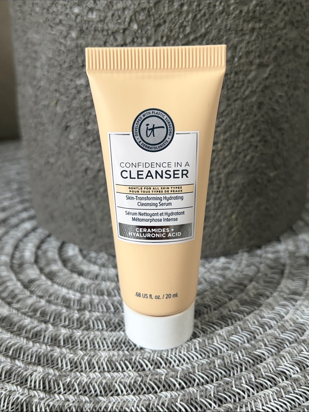 ❤️$4 NWT It Cosmetics Confidence in a Cleanser 20ml